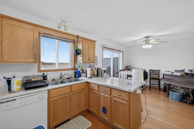 746 Baylee Place SW, Pine Island, MN 55963