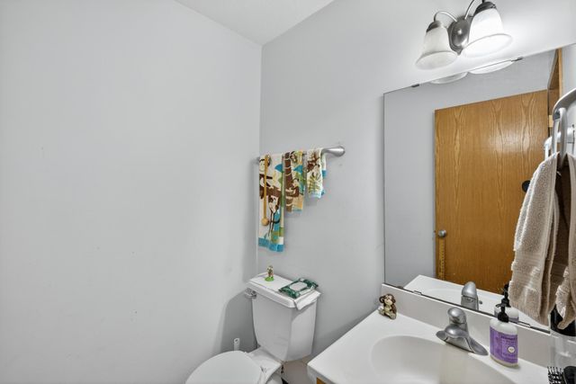 746 Baylee Place SW, Pine Island, MN 55963