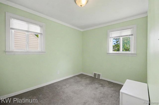 23647 Beverly Street, Saint Clair Shores, MI 48082