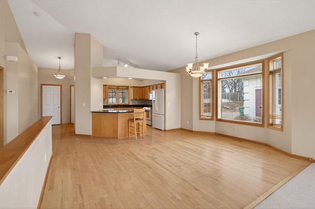 7933 Victoria Curve, Saint Louis Park, MN 55426