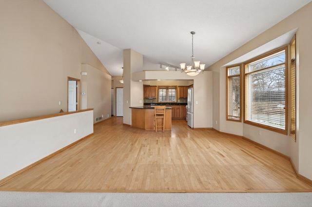 7933 Victoria Curve, Saint Louis Park, MN 55426