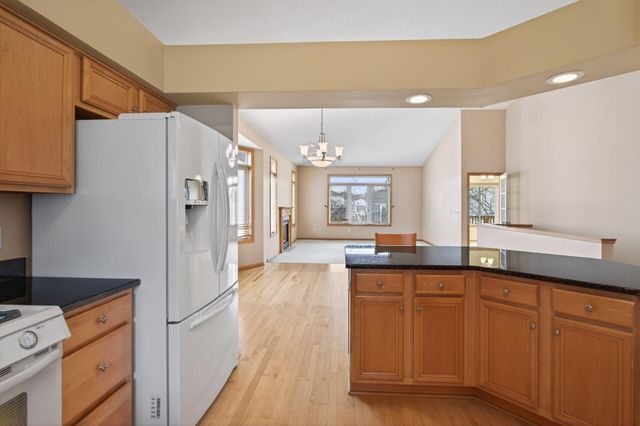 7933 Victoria Curve, Saint Louis Park, MN 55426