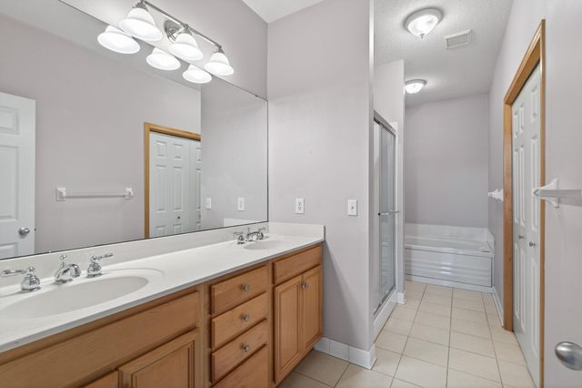 7933 Victoria Curve, Saint Louis Park, MN 55426