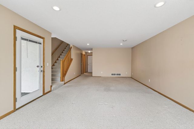 7933 Victoria Curve, Saint Louis Park, MN 55426