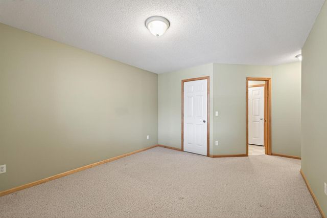 7933 Victoria Curve, Saint Louis Park, MN 55426