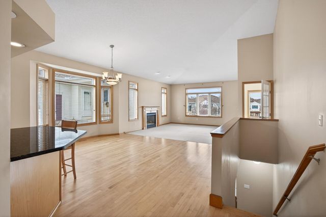 7933 Victoria Curve, Saint Louis Park, MN 55426