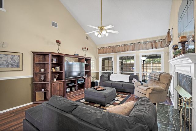 6111 N Arlington Drive N, Frisco, TX 75035