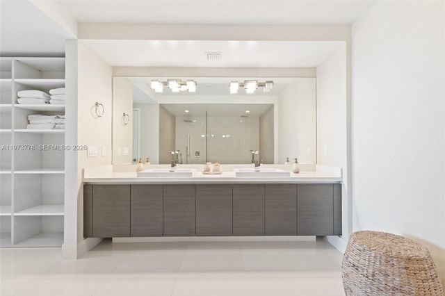 300 Sunny Isles Blvd 4-1705, Sunny Isles Beach, FL 33160