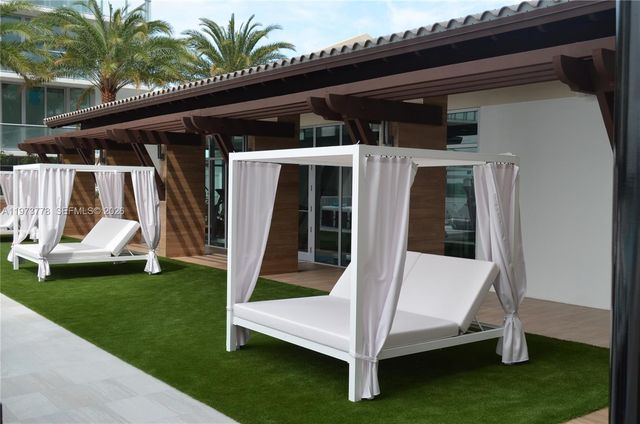 300 Sunny Isles Blvd 4-1705, Sunny Isles Beach, FL 33160