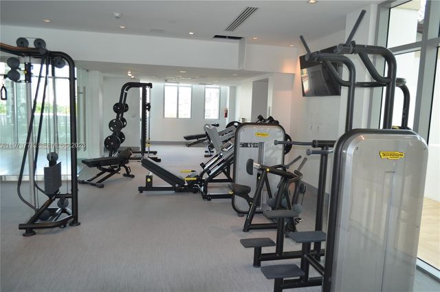 300 Sunny Isles Blvd 4-1705, Sunny Isles Beach, FL 33160