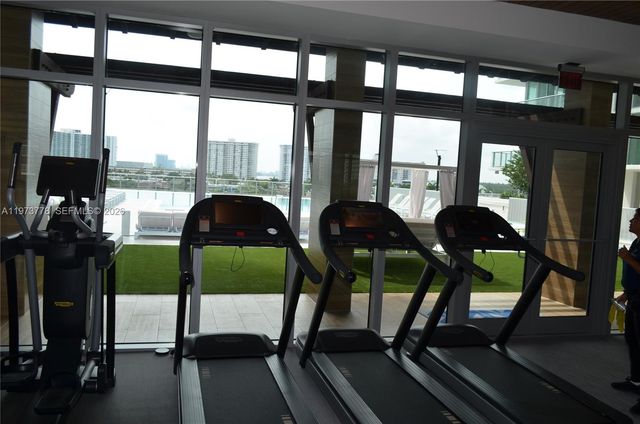 300 Sunny Isles Blvd 4-1705, Sunny Isles Beach, FL 33160