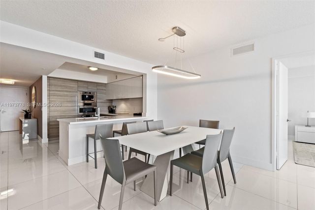 300 Sunny Isles Blvd 4-1705, Sunny Isles Beach, FL 33160