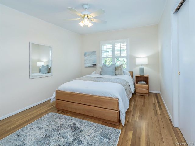 65 Essex Court, Port Washington, NY 11050
