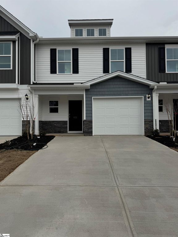 122 Stonyway Lane, Easley, SC 29640