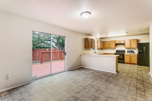 4735 Brook North Dr, San Antonio, TX 78238
