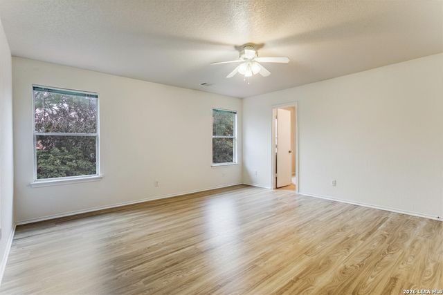 4735 Brook North Dr, San Antonio, TX 78238