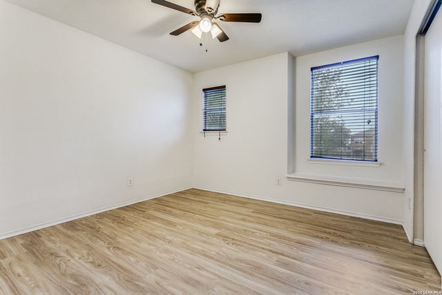 4735 Brook North Dr, San Antonio, TX 78238