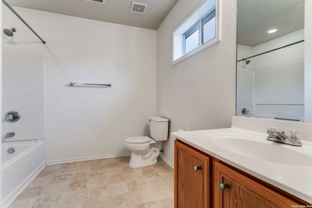 4735 Brook North Dr, San Antonio, TX 78238