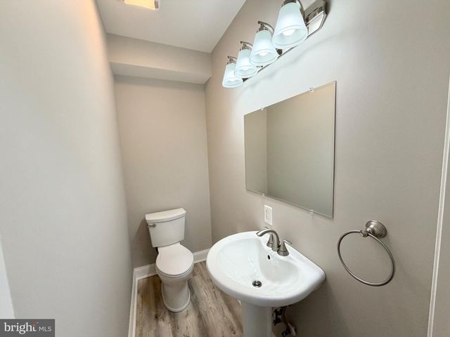 5 GRAHAM ST, Fredericksburg, VA 22405