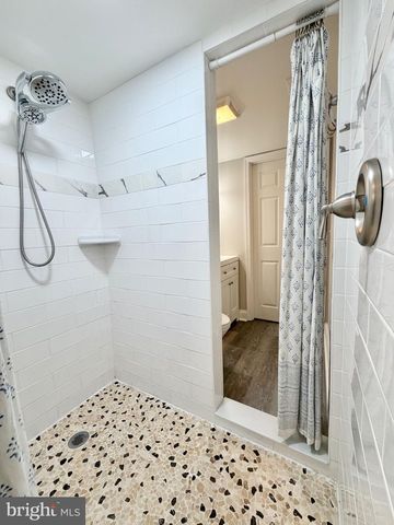 5 GRAHAM ST, Fredericksburg, VA 22405