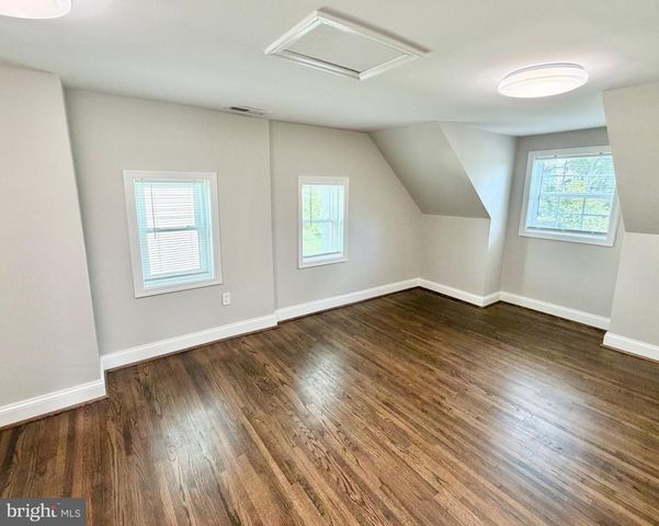 5 GRAHAM ST, Fredericksburg, VA 22405
