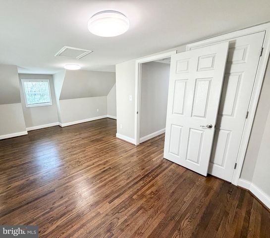 5 GRAHAM ST, Fredericksburg, VA 22405