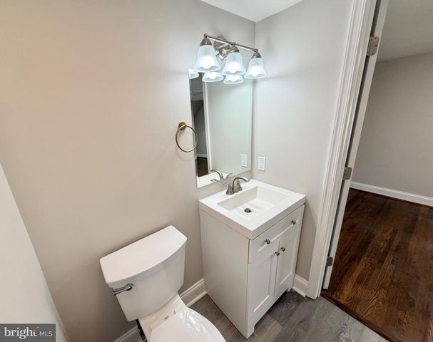 5 GRAHAM ST, Fredericksburg, VA 22405