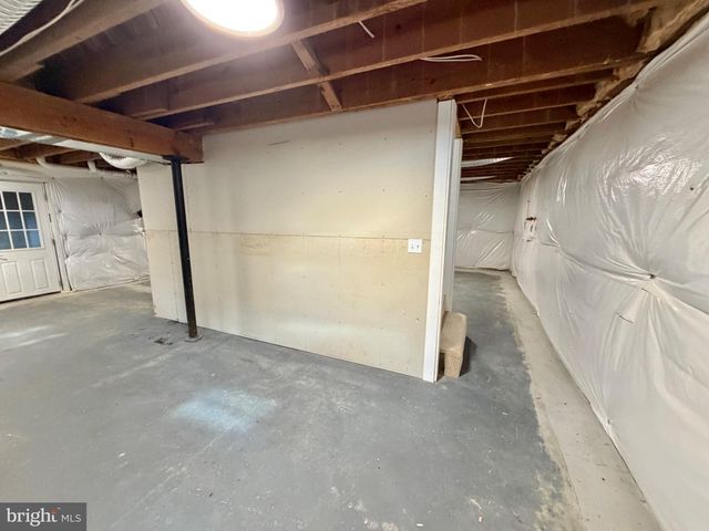 5 GRAHAM ST, Fredericksburg, VA 22405