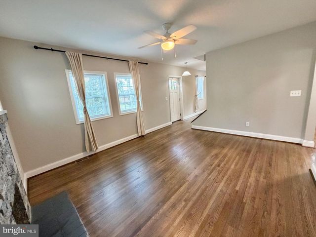 5 GRAHAM ST, Fredericksburg, VA 22405