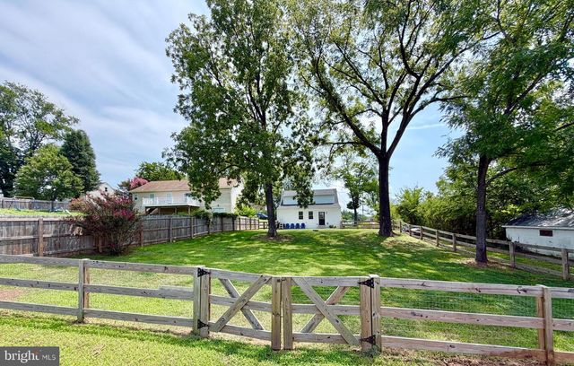 5 GRAHAM ST, Fredericksburg, VA 22405