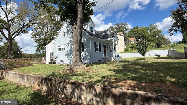 5 GRAHAM ST, Fredericksburg, VA 22405