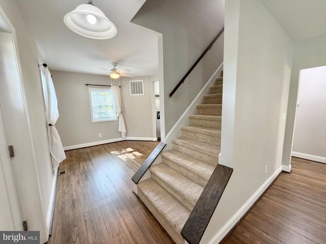 5 GRAHAM ST, Fredericksburg, VA 22405