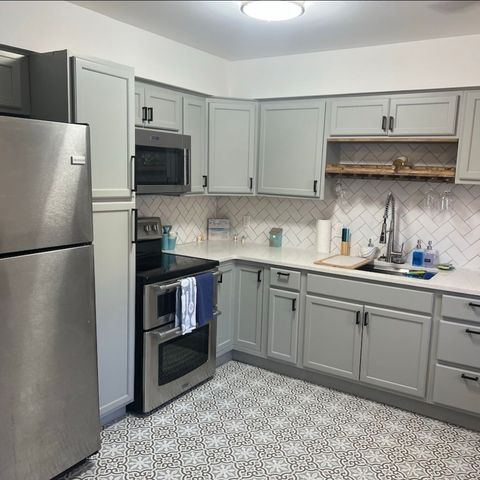 200 N Royal Oaks Blvd Apt C3, Franklin, TN 37067