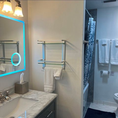200 N Royal Oaks Blvd Apt C3, Franklin, TN 37067