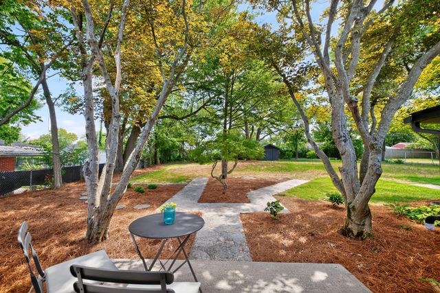 226 Idle Hour Drive, Lexington, KY 40502