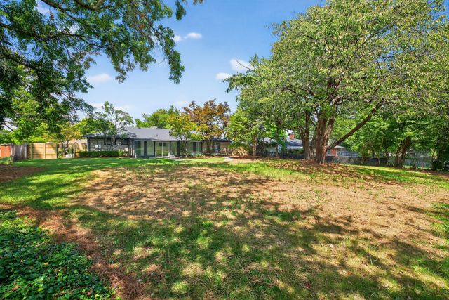 226 Idle Hour Drive, Lexington, KY 40502