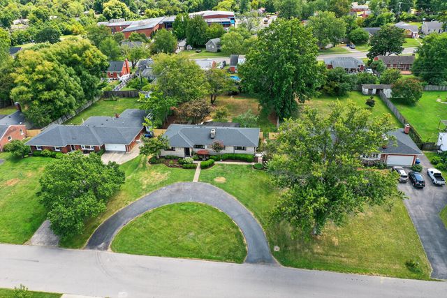 226 Idle Hour Drive, Lexington, KY 40502