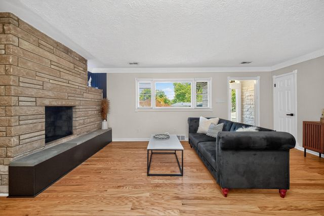 226 Idle Hour Drive, Lexington, KY 40502