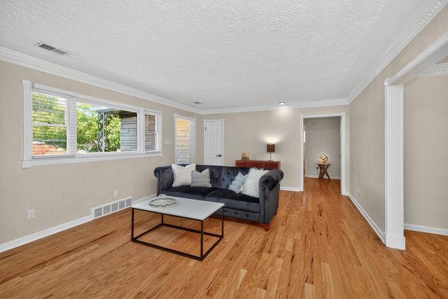 226 Idle Hour Drive, Lexington, KY 40502