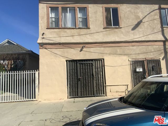 3770 Maple Avenue, Los Angeles, CA 90011