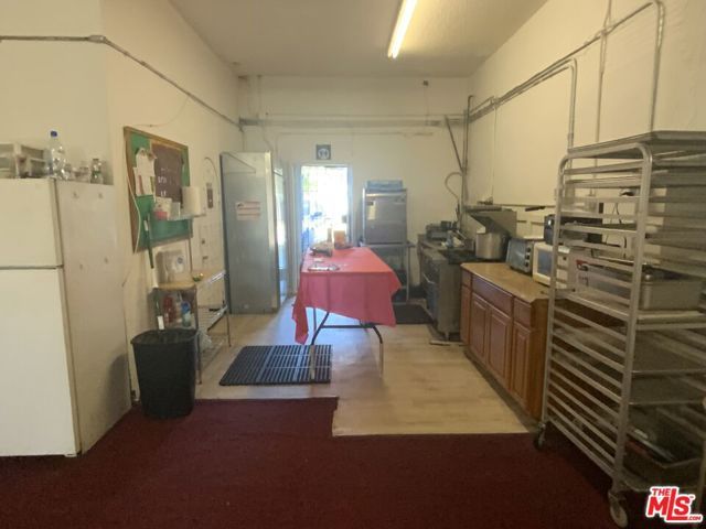 3770 Maple Avenue, Los Angeles, CA 90011