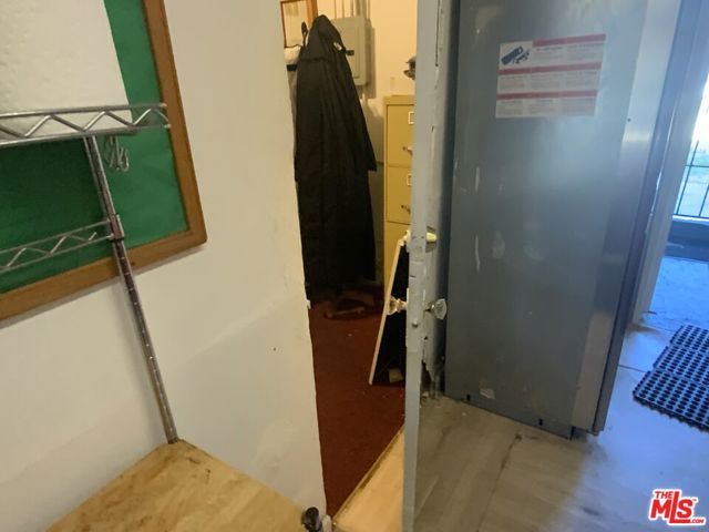 3770 Maple Avenue, Los Angeles, CA 90011