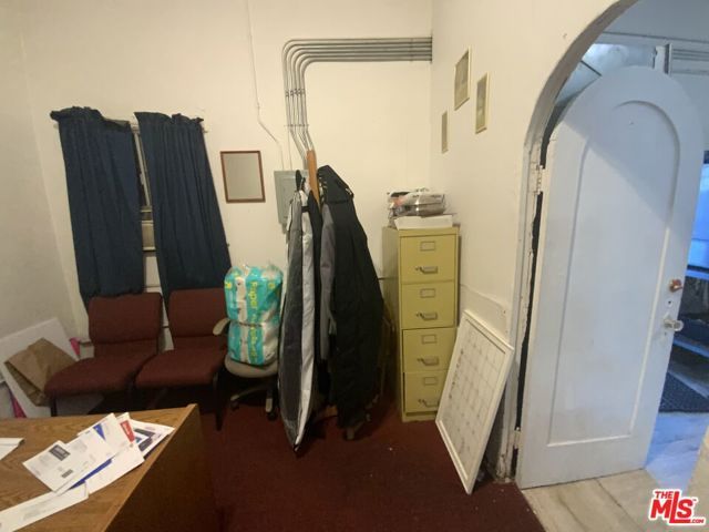 3770 Maple Avenue, Los Angeles, CA 90011