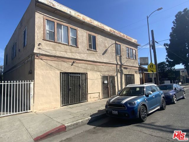 3770 Maple Avenue, Los Angeles, CA 90011