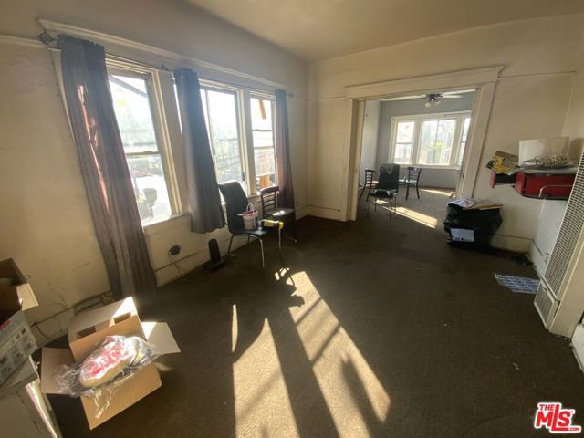 3770 Maple Avenue, Los Angeles, CA 90011