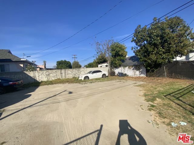 3770 Maple Avenue, Los Angeles, CA 90011