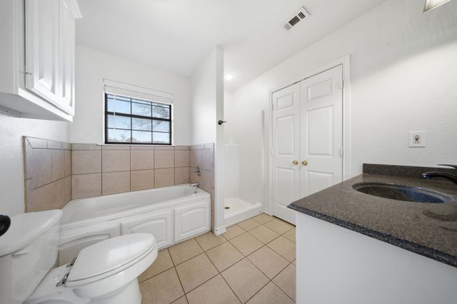 697 County Road 166, Whitesboro, TX 76273