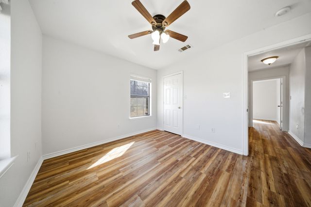 697 County Road 166, Whitesboro, TX 76273