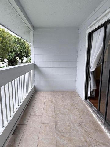 1635 Woodbridge Lakes Circle, West Palm Beach, FL 33406