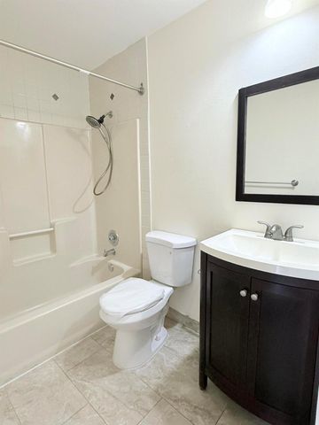 1635 Woodbridge Lakes Circle, West Palm Beach, FL 33406